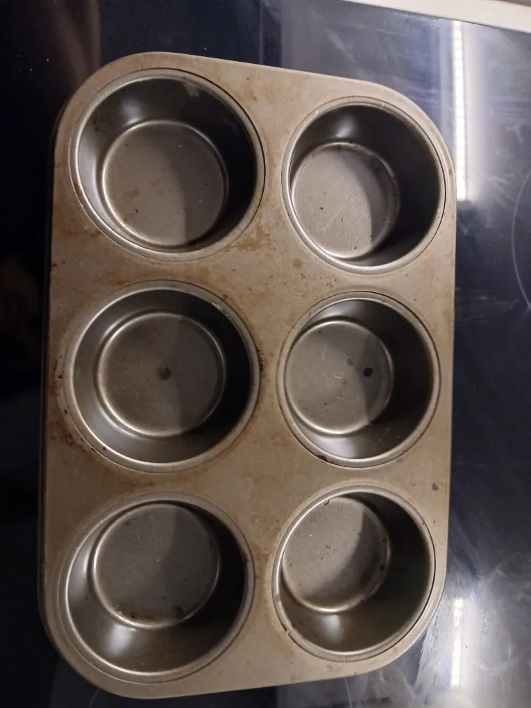 6-Cup Muffin Pan 🧡 thumbnail