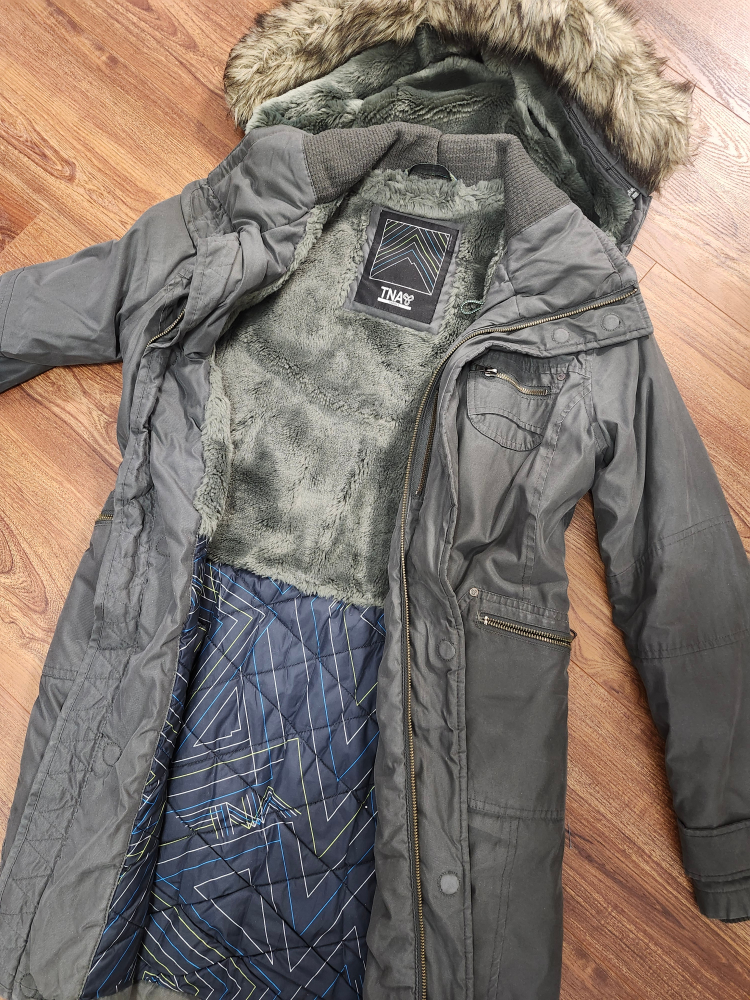 Free TNA winter jacket - photo 2