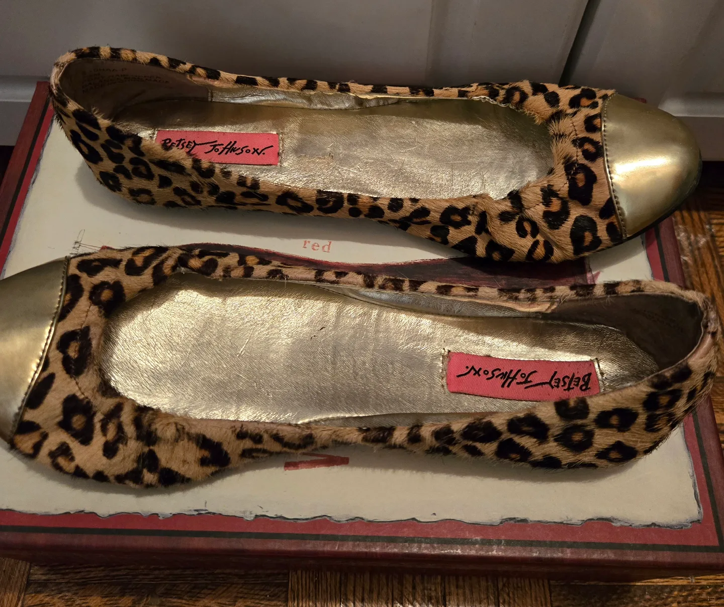 Authentic BETSEY JOHNSON slip-on ballet flats shoes - Size 7.5