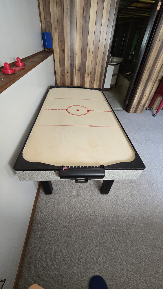 Air Hockey Table - photo 2