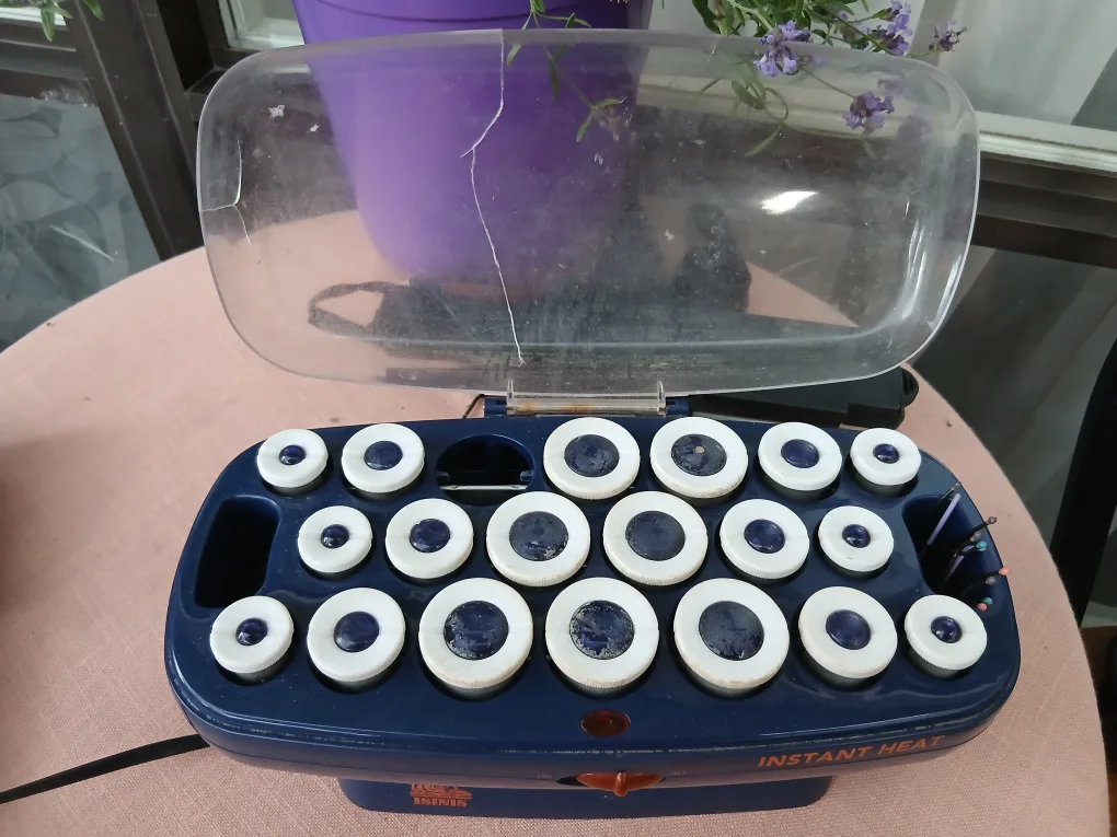 Isinis Instant Heat Hair Rollers thumbnail