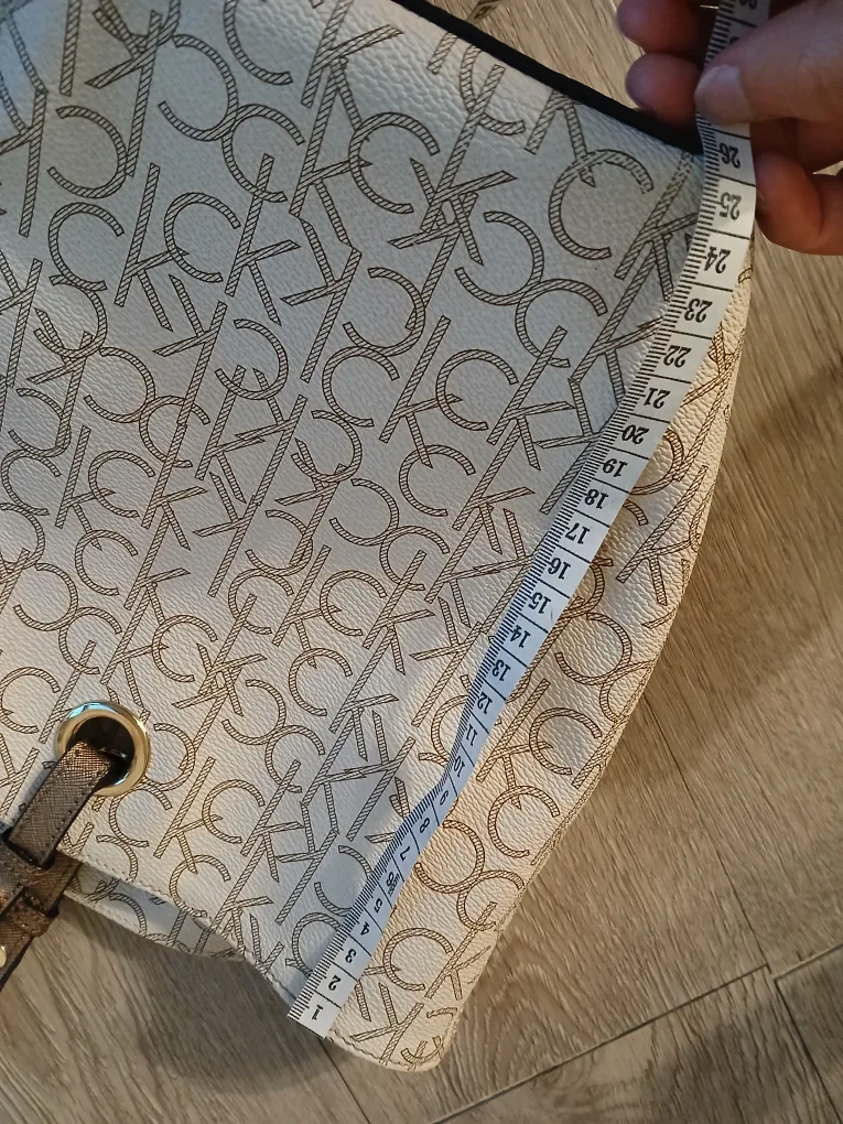 Calvin Klein purse image indicator(9)