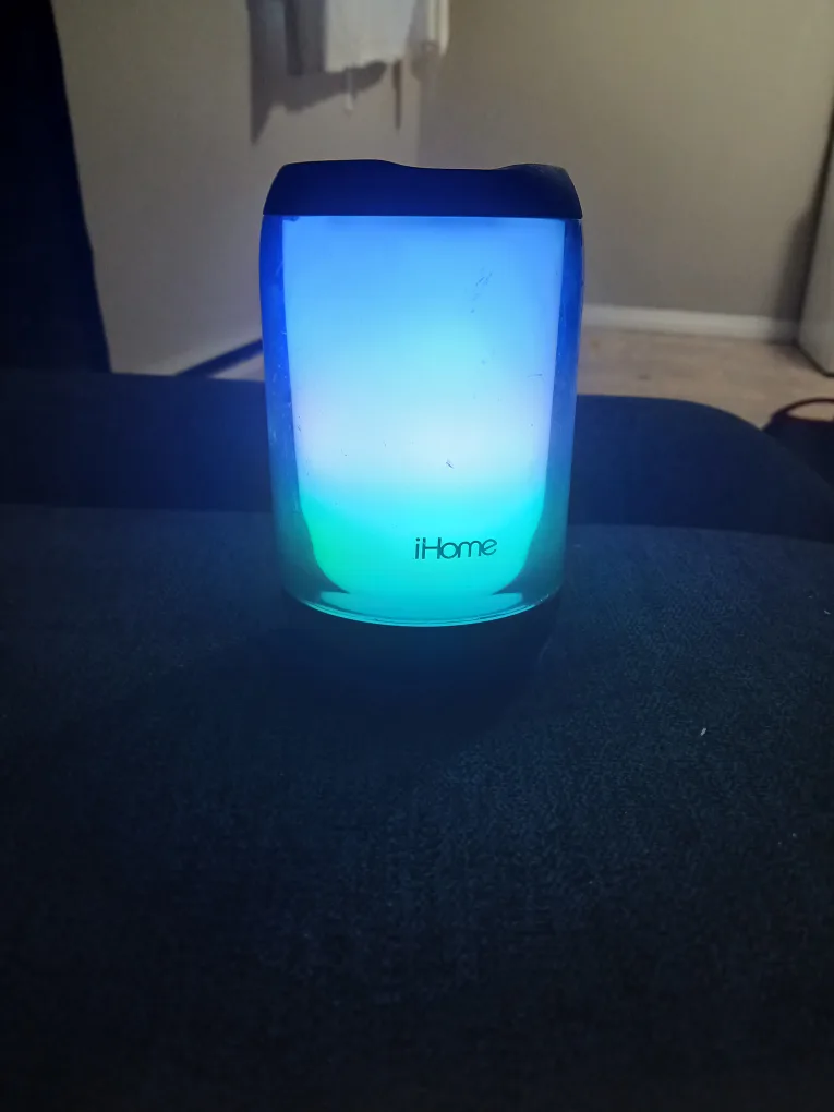 Bluetooth Speaker thumbnail