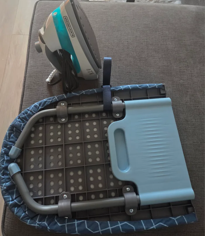 Black+Decker Iron and Folding Ironing Board thumbnail