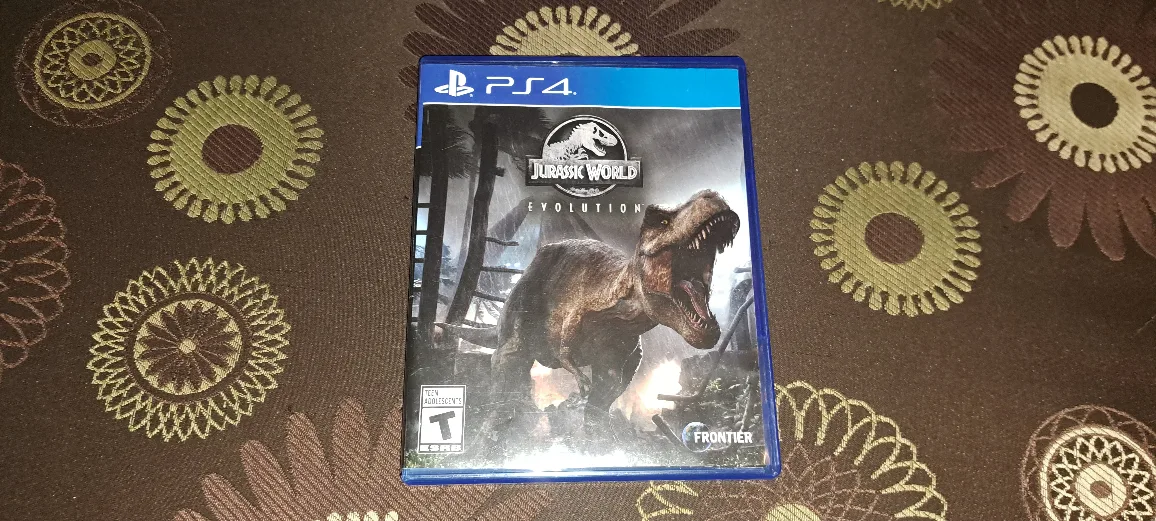 Jurassic World Evolution PS4 Game thumbnail