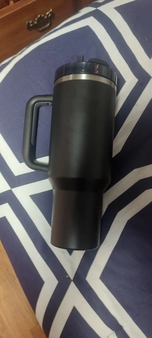 Stanley Quencher H2.0 FlowState Tumbler - 40oz Black image indicator(2)