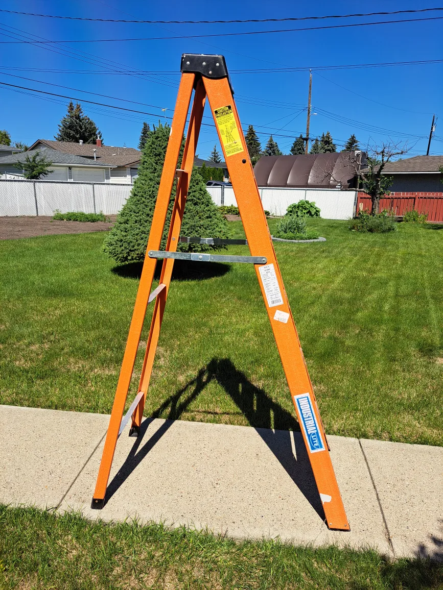 Industrial Lite 6ft Ladder thumbnail