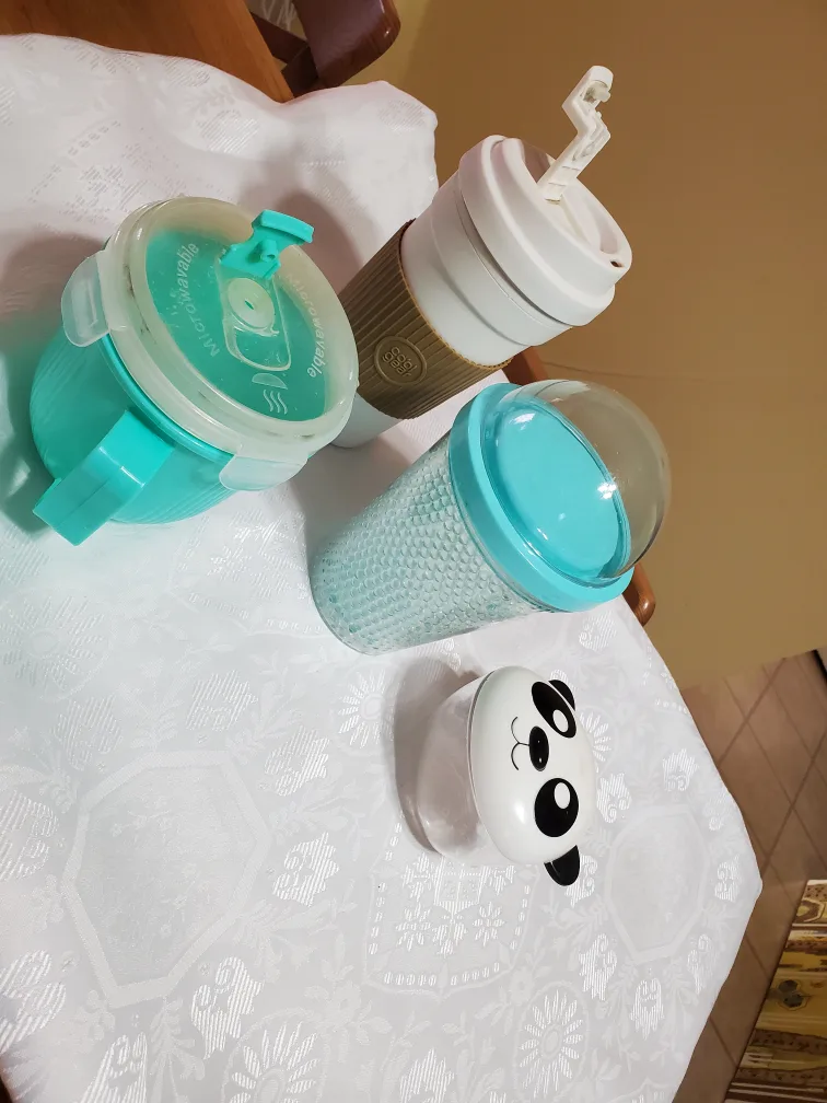 Variety of Kitchen Containers thumbnail