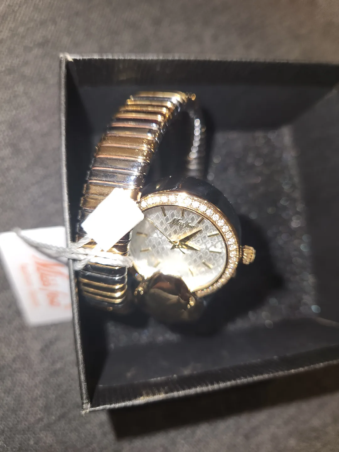 Women's Saudi Arabian wraparound snake watch image indicator(8)