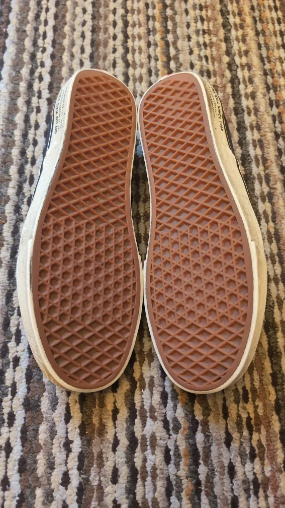 Vans -Size 10.5 - Classic Slip-On image indicator(6)