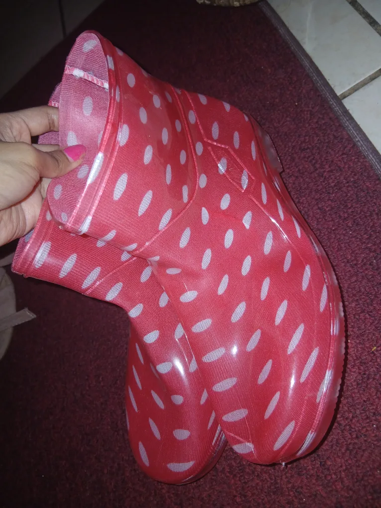 BRAND NEW Hot Pink Polka Dot Rain Boots size 4 thumbnail