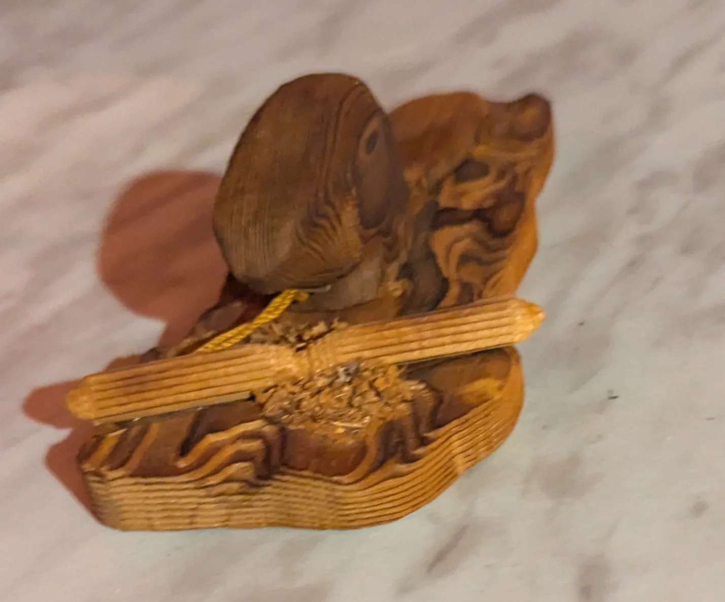 D. Crowe Canada Wood Carving thumbnail