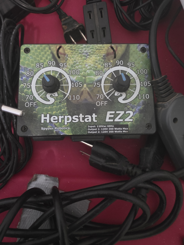 Mixed Lot of Herpstat, Inkbird, Pymeter Thermostats sold - photo 2