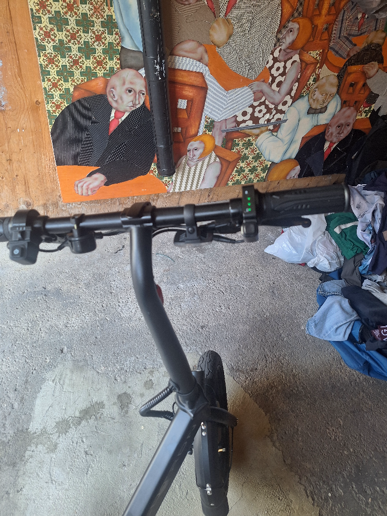 Blutron Folding Electric Bike - Great Condition! - photo 5