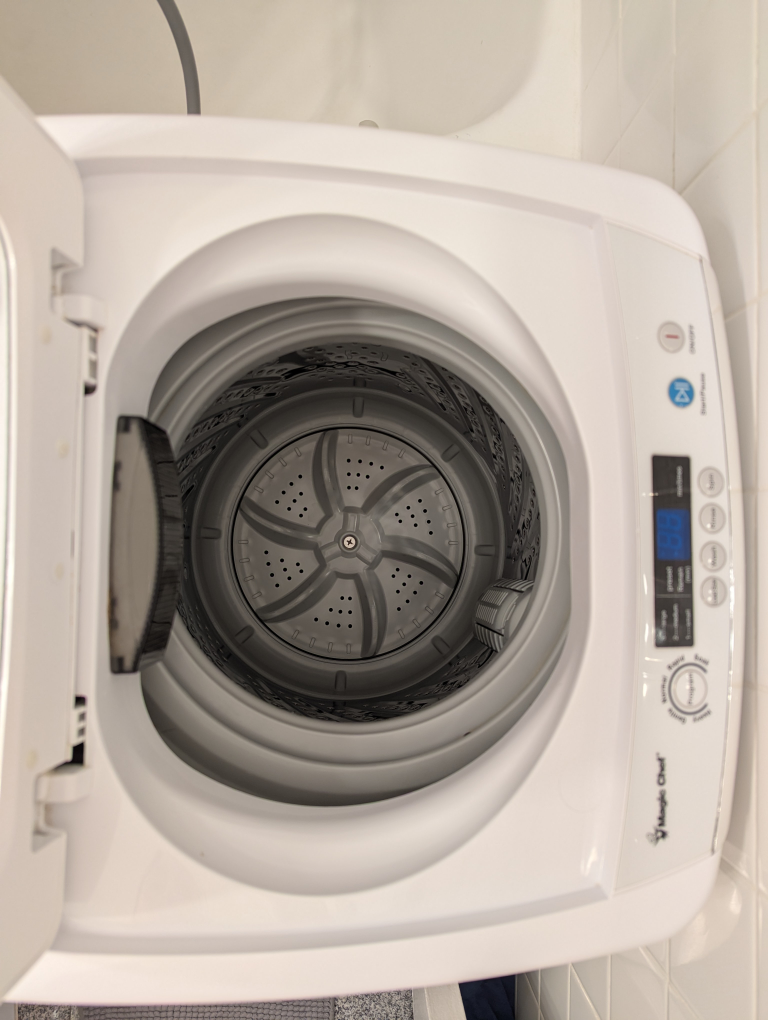 Magic Chef White Compact/Portable Washing Machine - photo 3