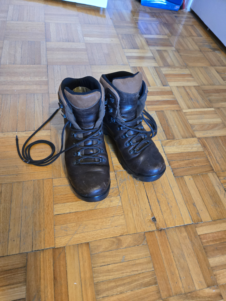 Merrell Ridge Gore-Tex Brown Hiking Boots - Women's US 9 - photo 2