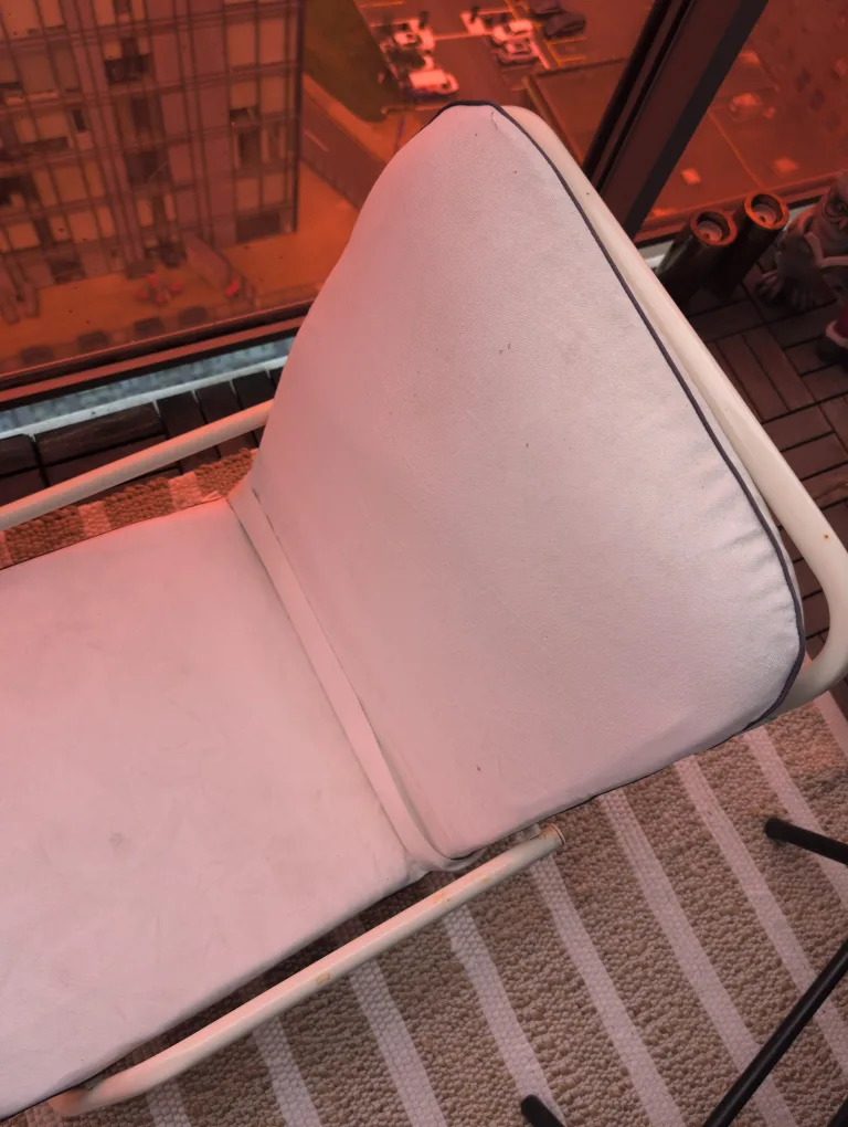 White Lounge Chair image indicator(3)