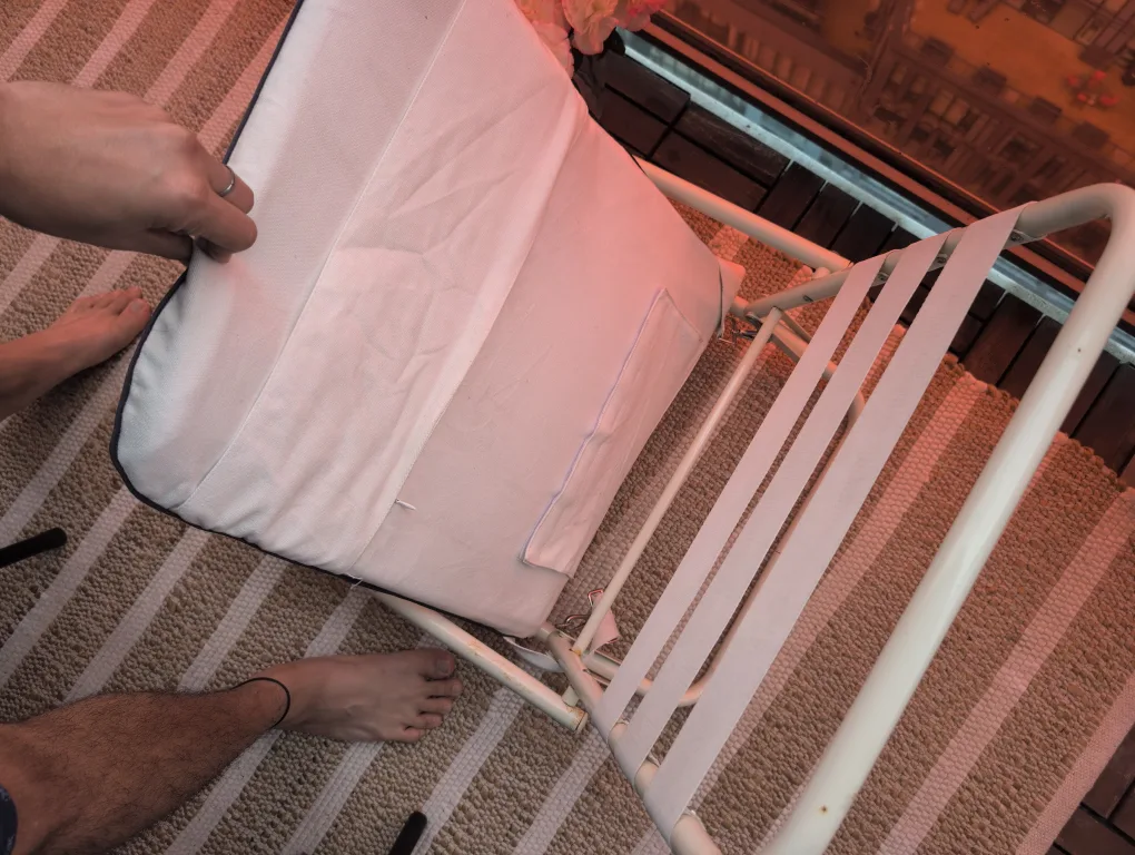 White Lounge Chair image indicator(5)