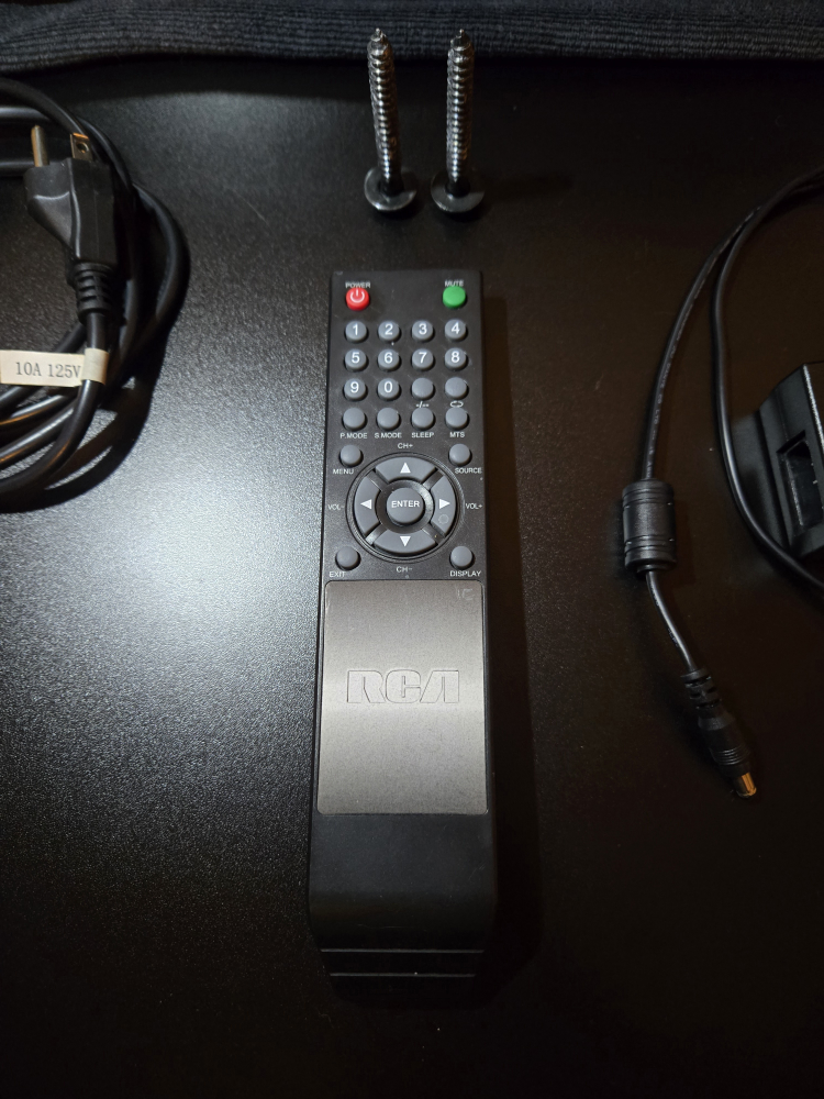 RCA 21" Wall-Mount TV + Remote + Power Adapter - photo 3