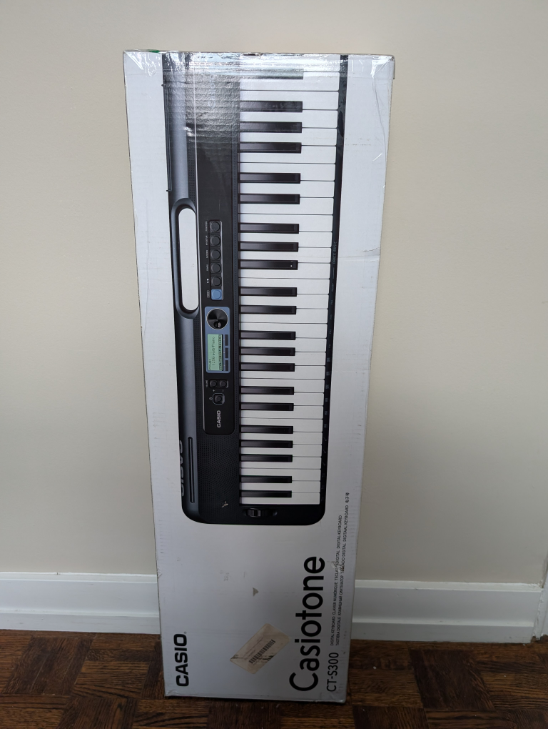 Casio Casiotone CT-S300 Keyboard / Like new