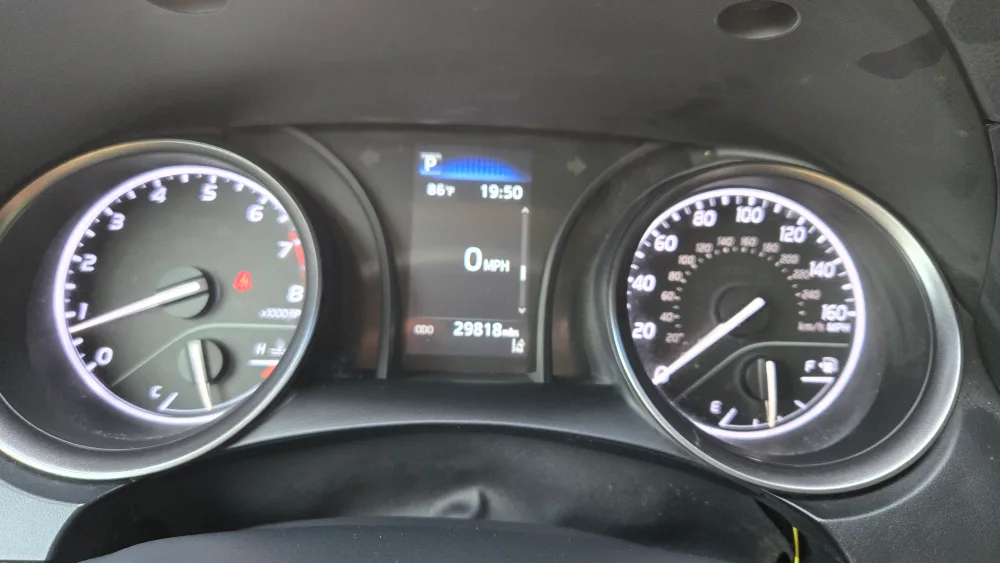 2024 Toyota Camry SE Sedan - Gray image indicator(10)