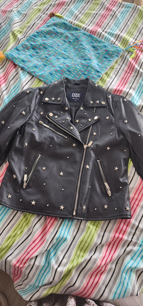 ONE medium size Black Faux Leather Star Studded Jacket - photo 2