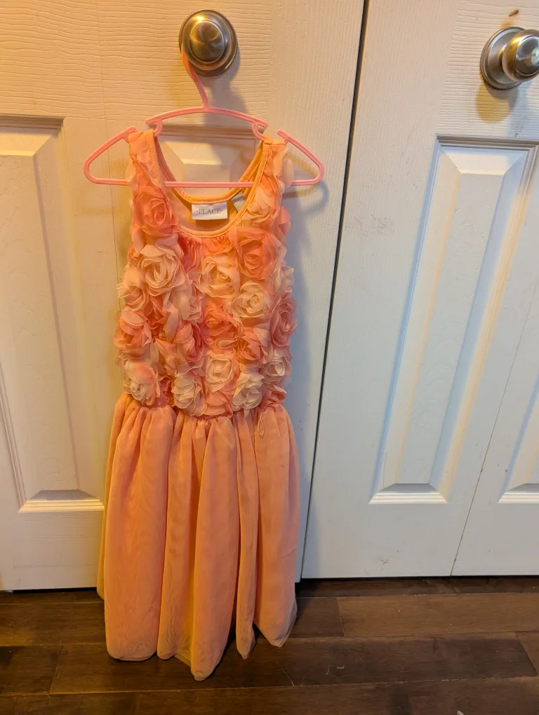 Children's Place Dress - Size 5/6 image indicator(4)