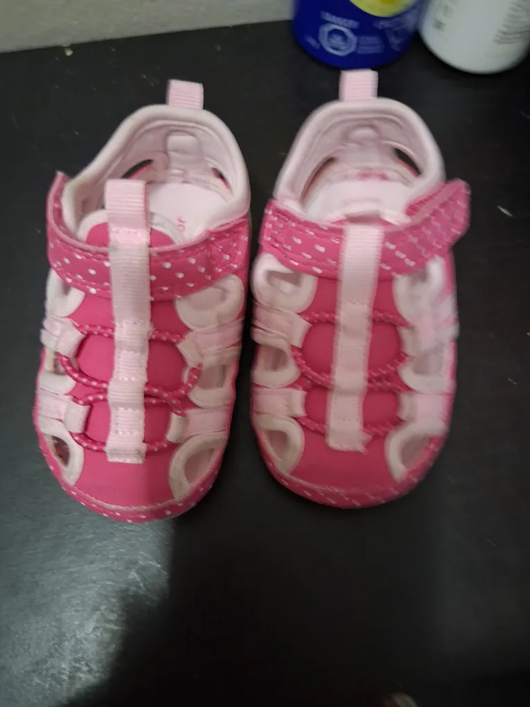 Joe Fresh Baby Sandals - Size 4 image indicator(3)