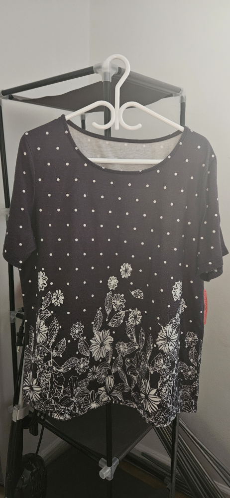 Floral Print Top - Size XL