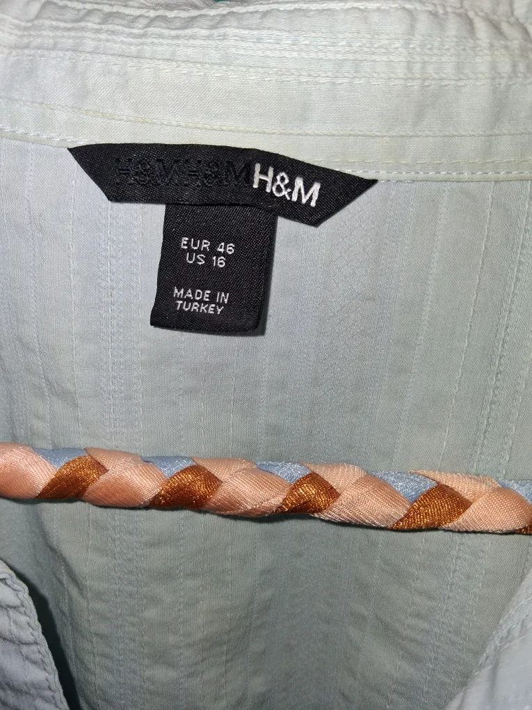 H&M Blouse - Size US 16 image indicator(2)
