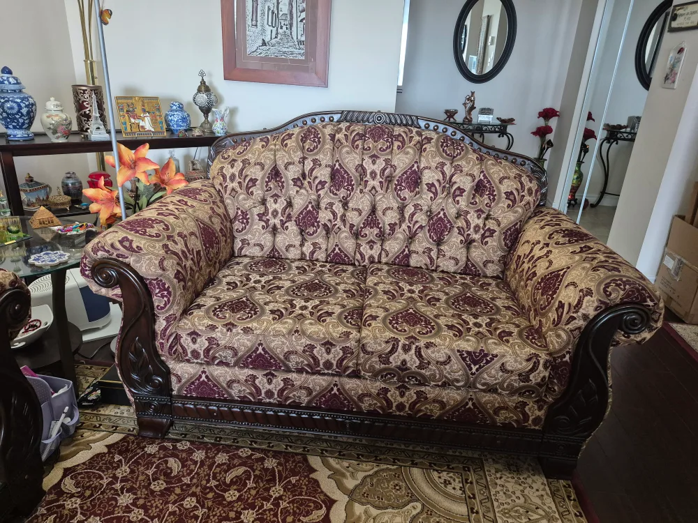 Patterned Loveseat and Sofa image indicator(7)