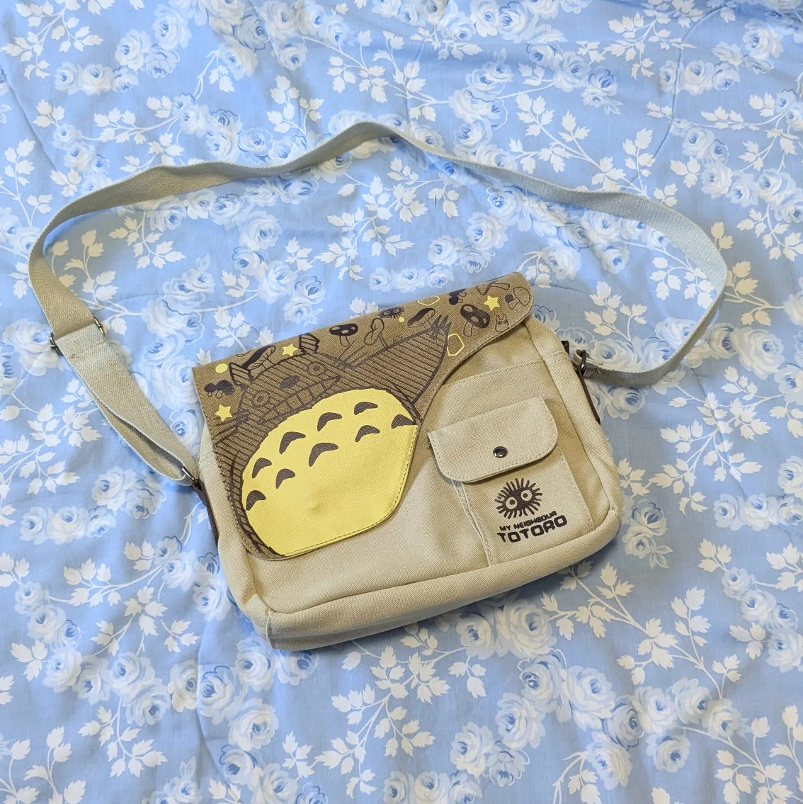 My Neighbor Totoro Canvas Shoulder Bag image indicator(2)