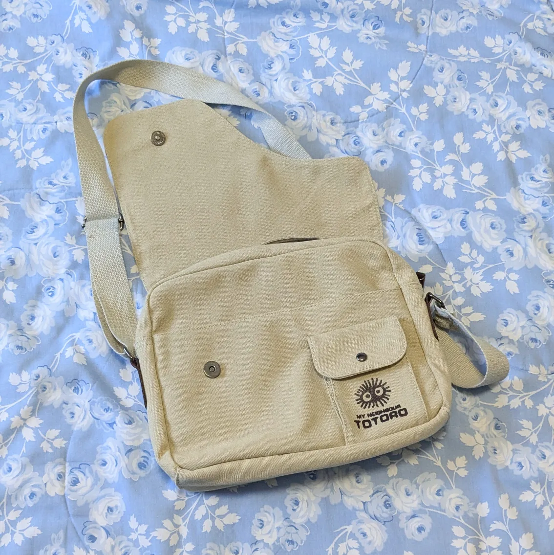 My Neighbor Totoro Canvas Shoulder Bag image indicator(3)