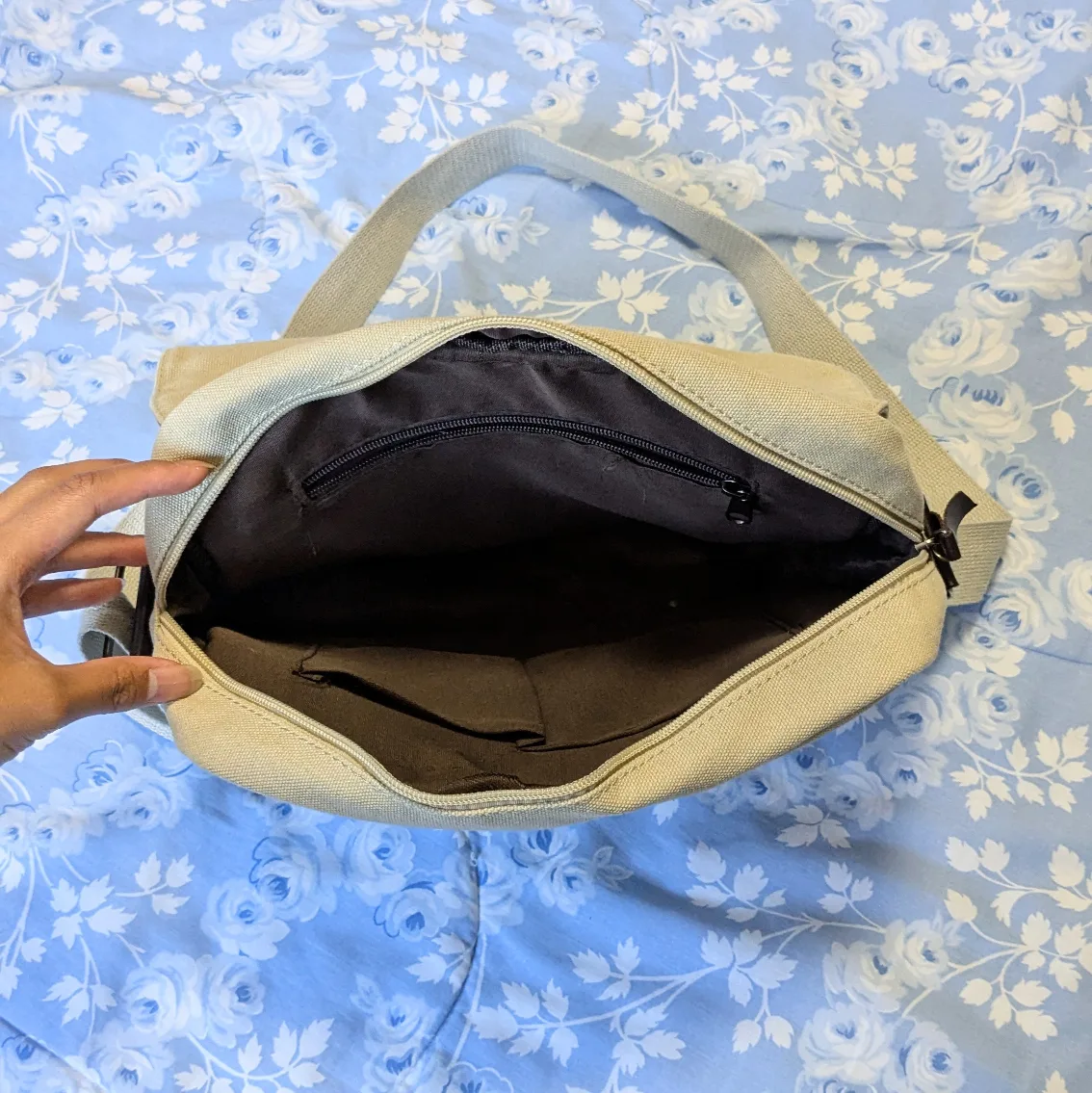 My Neighbor Totoro Canvas Shoulder Bag image indicator(4)