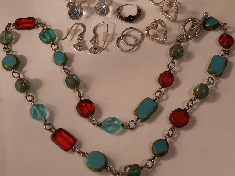 Sterling Silver Jewellery Bundle: Necklace & Earrings image indicator(2)