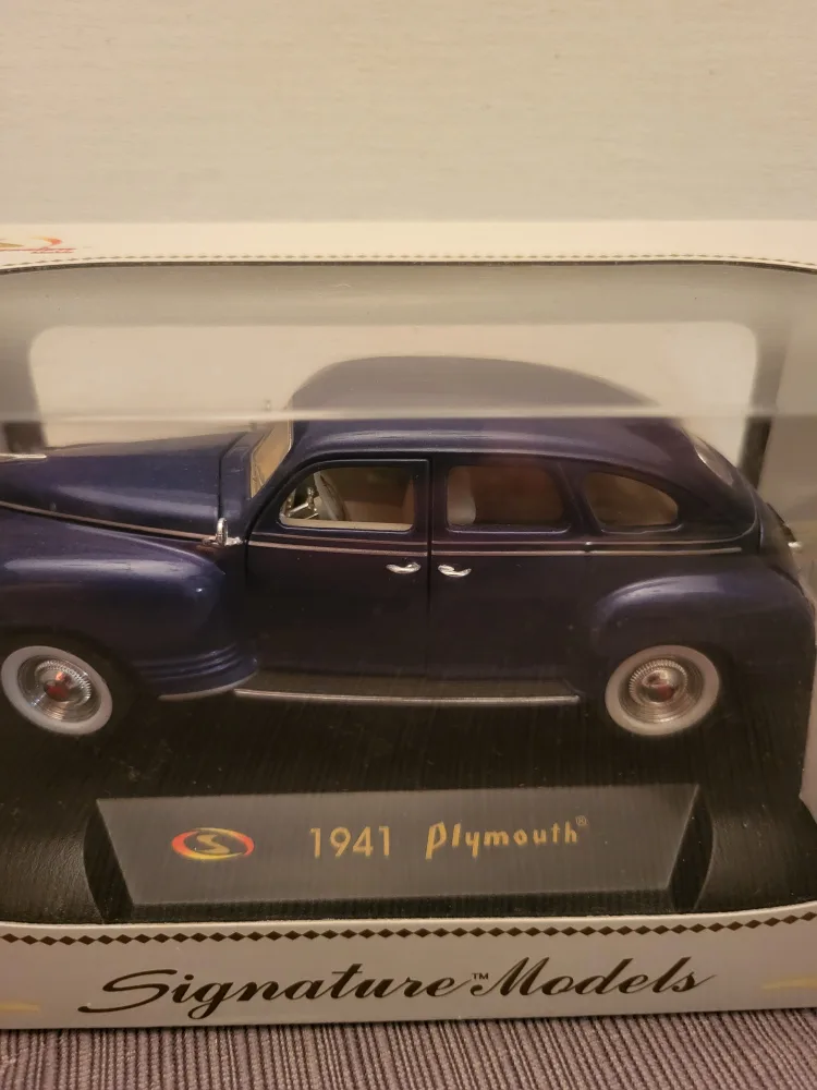 Signature Models 1941 Plymouth Diecast Car thumbnail