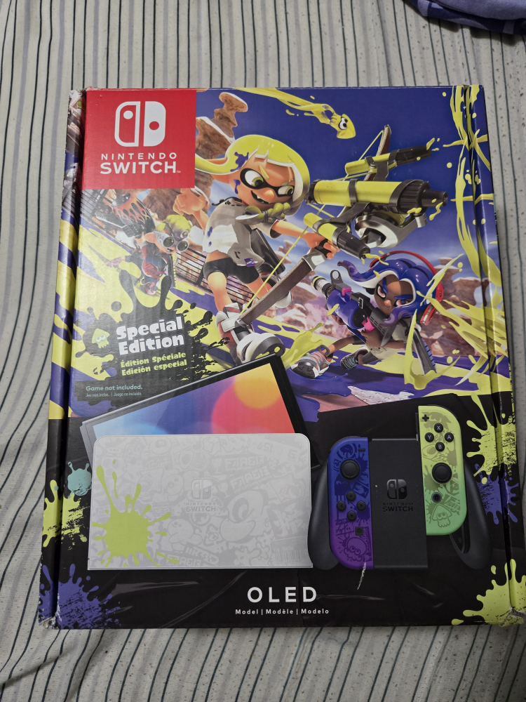 Splatoon OLED Nintendo switch + accessories - photo 2