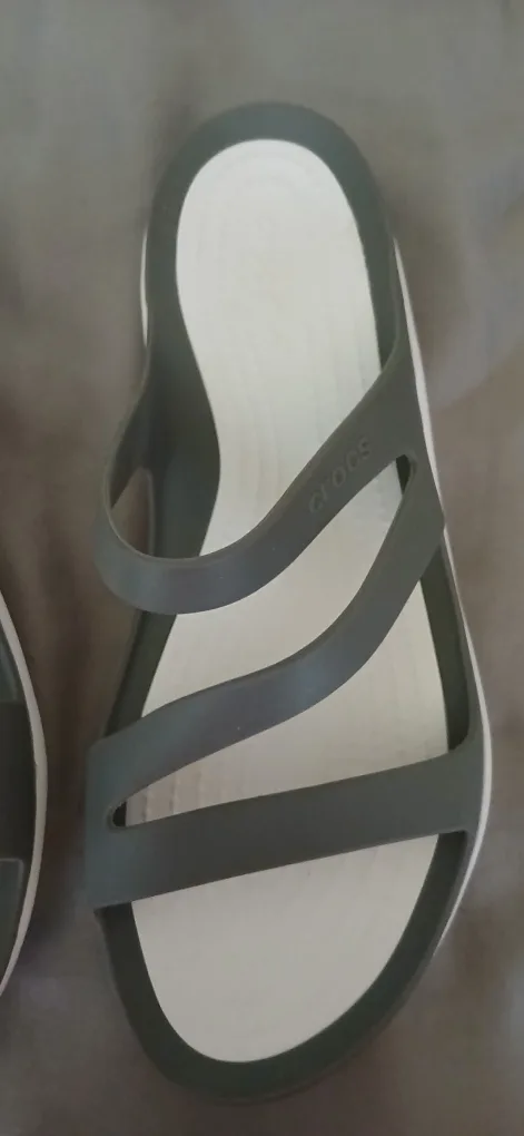 CROCS SWIFTWATER SANDAL - size 7 image indicator(4)