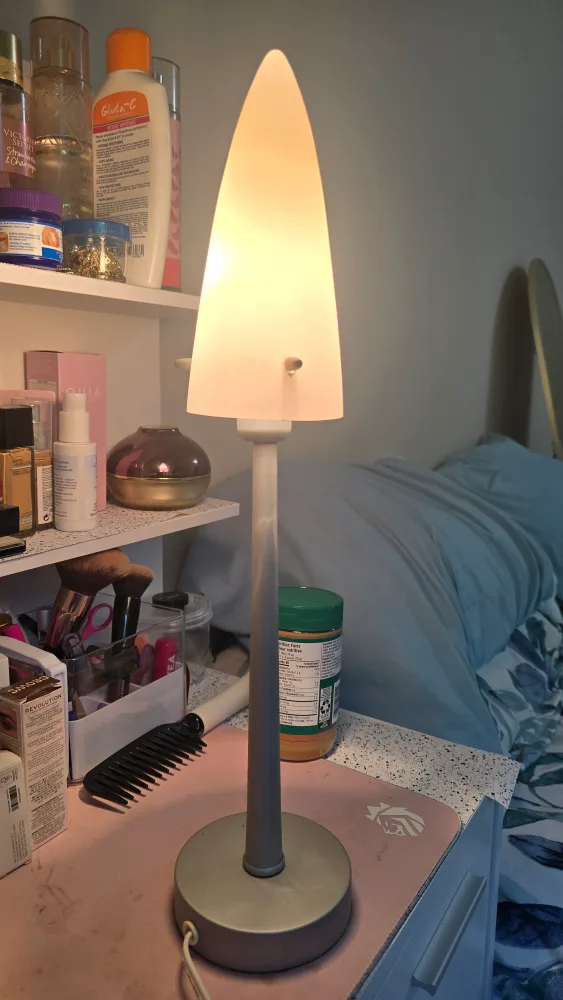 Modern White Table Lamp image indicator(2)