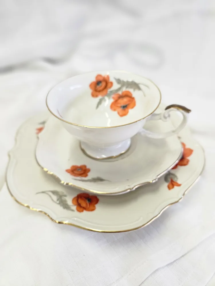 Hutschenreuther Tea Cup Set thumbnail
