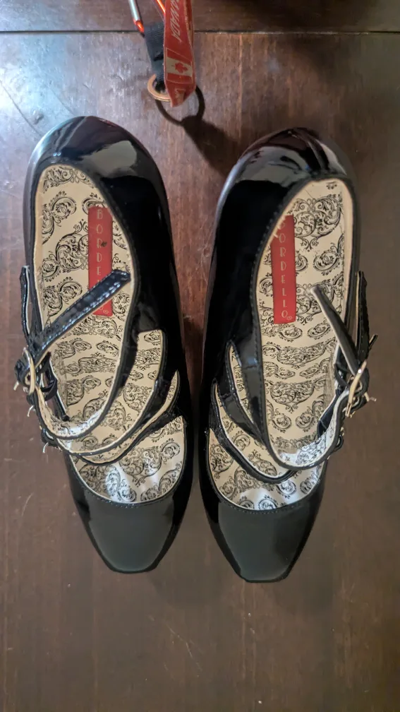 Bordello Black Patent Platform Heels image indicator(2)