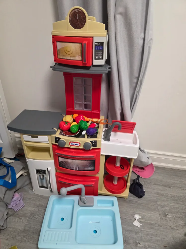 Little Tikes Kitchen Play Set. For free to pick up thumbnail