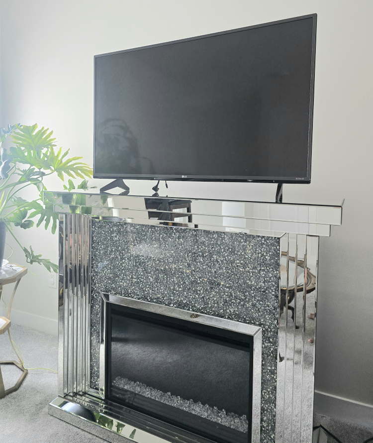 LG 43UF6800 43" 4K Ultra HD LED TV - photo 2