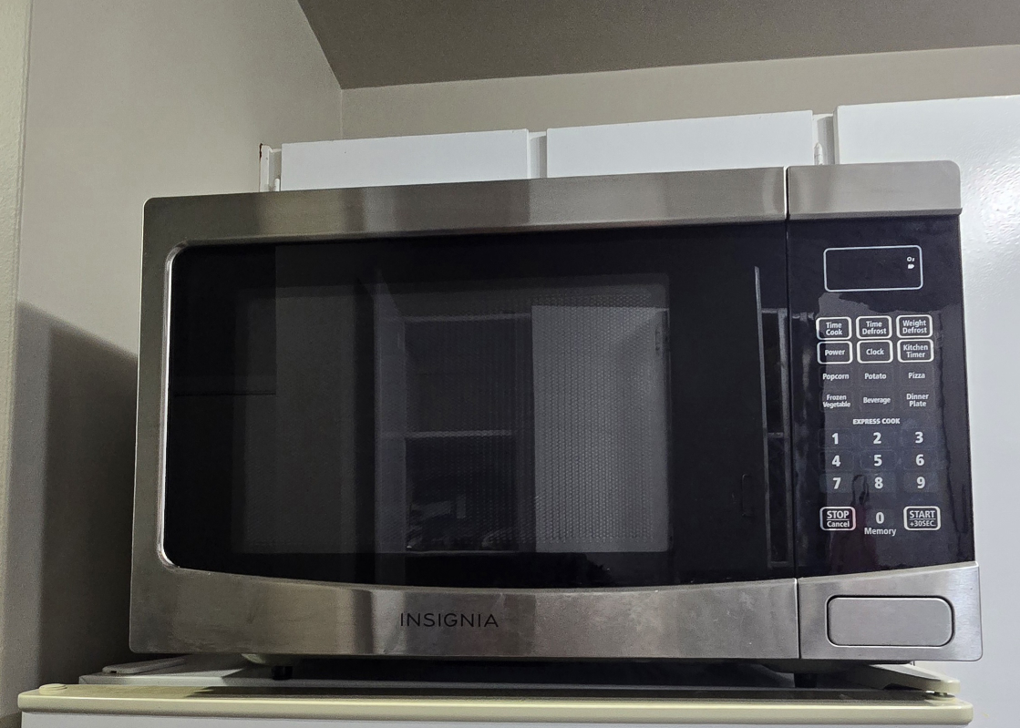 Insignia Microwave Oven