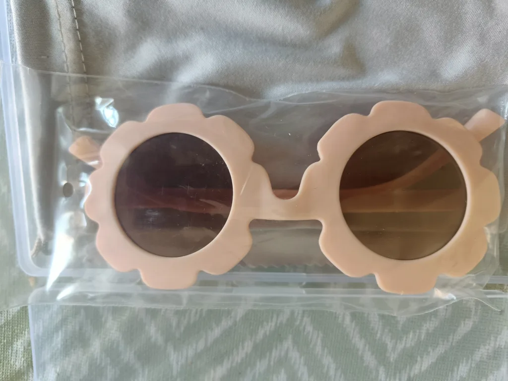 Kids Flower Sunglasses - New image indicator(3)
