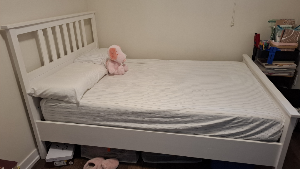 IKEA Hemnes White Bed Frame and mattress - photo 3