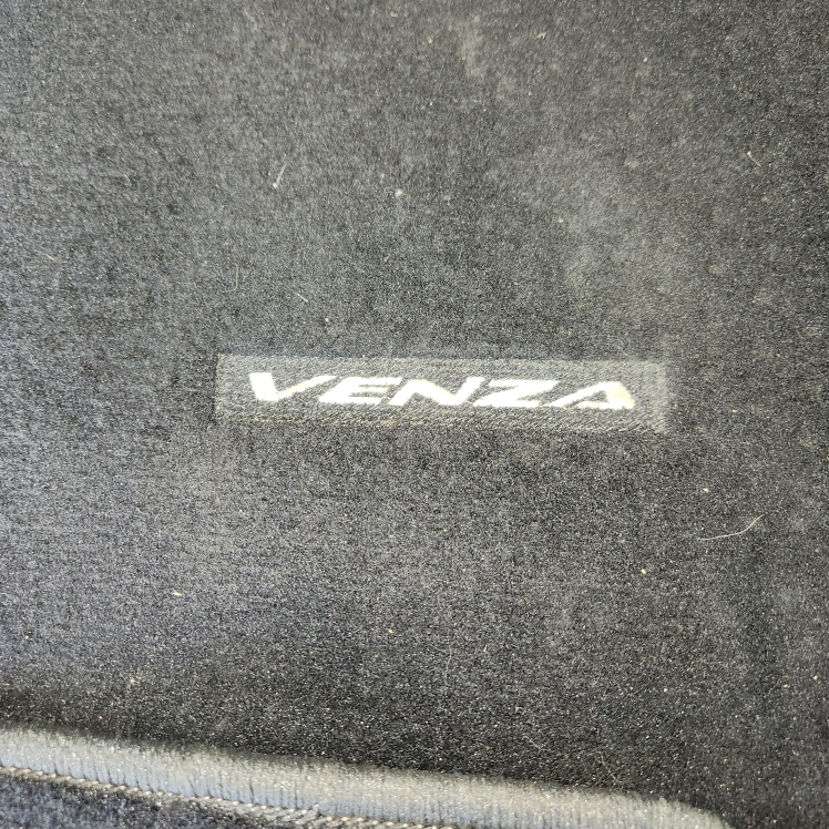 Toyota Venza Floor Mats - Black 2008 to 2017 - photo 2