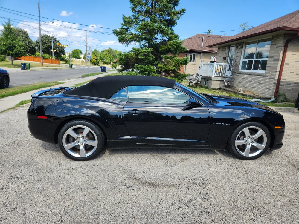 Chevrolet Camaro Convertible 2011 SS2 image indicator(2)