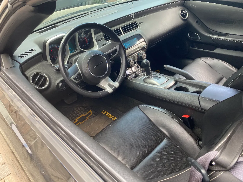 Chevrolet Camaro Convertible 2011 SS2 image indicator(4)