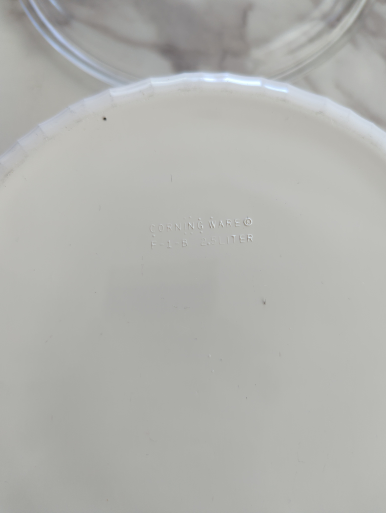 CorningWare F-1-B 2.5 Liter Casserole Dish - photo 3
